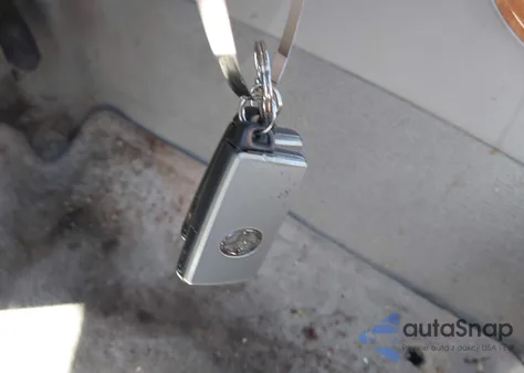 2005 Toyota Avalon Limited z USA, uszkodzony, nr VIN 4T1BK36B85U029061